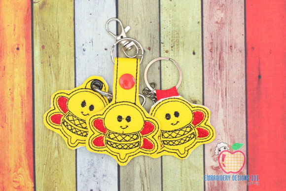 Review: Cartoon Bee Flying ITH Keyfob Design
